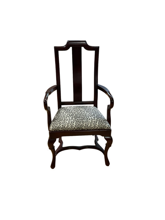 DINING CHAIR