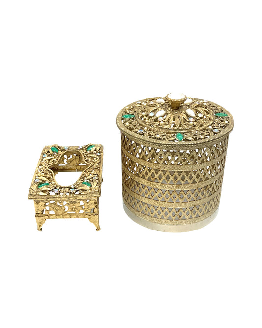 ACCESSORY